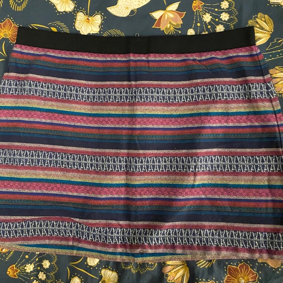 American Eagle Skirt - Picture 3 of 7